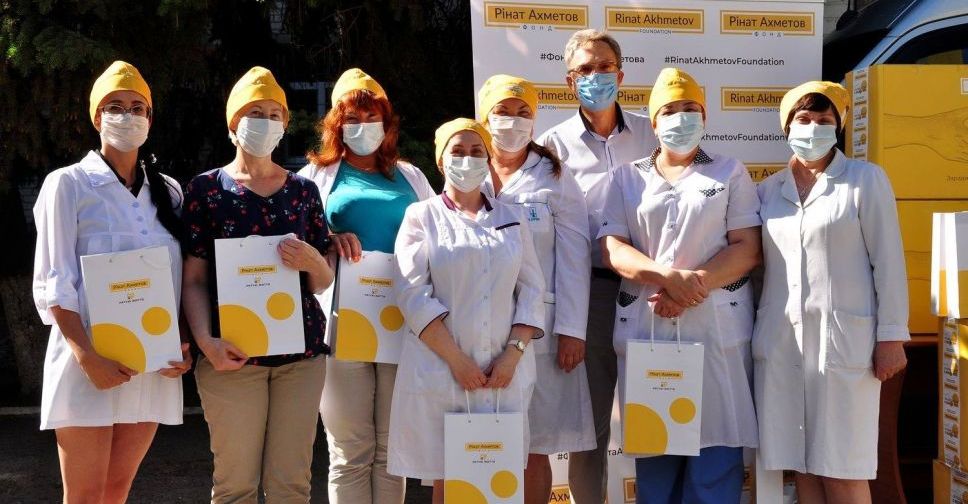 Славянск получил три современных аппарата ИВЛ от Фонда Рината Ахметова