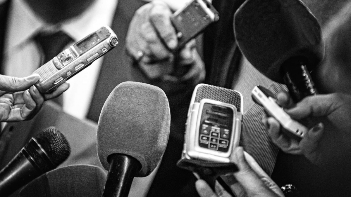 Навчатимуть правильній журналістиці: у Маріуполі окупанти відкриють медіацентр для підлітків