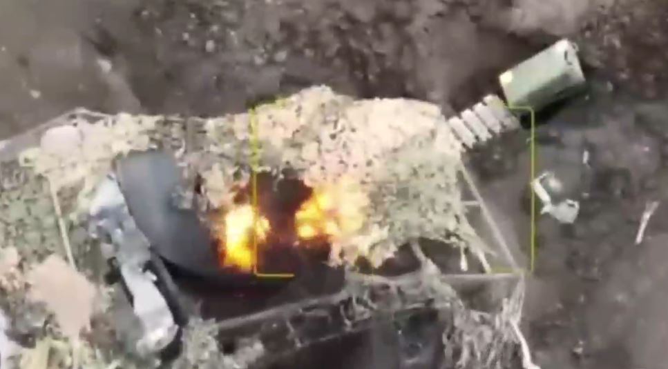 ЗСУ знищили танк з російською піхотою під Авдіївкою