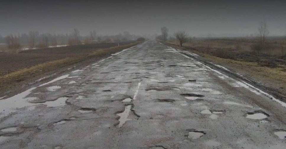«Лунная» трасса Мариуполь – Запорожье: стало известно, когда ликвидируют ямы