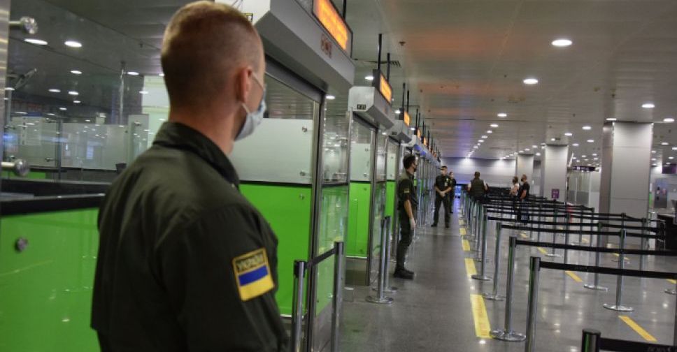 Как изменились правила въезда в Украину из-за нового штамма коронавируса «Омикрон»
