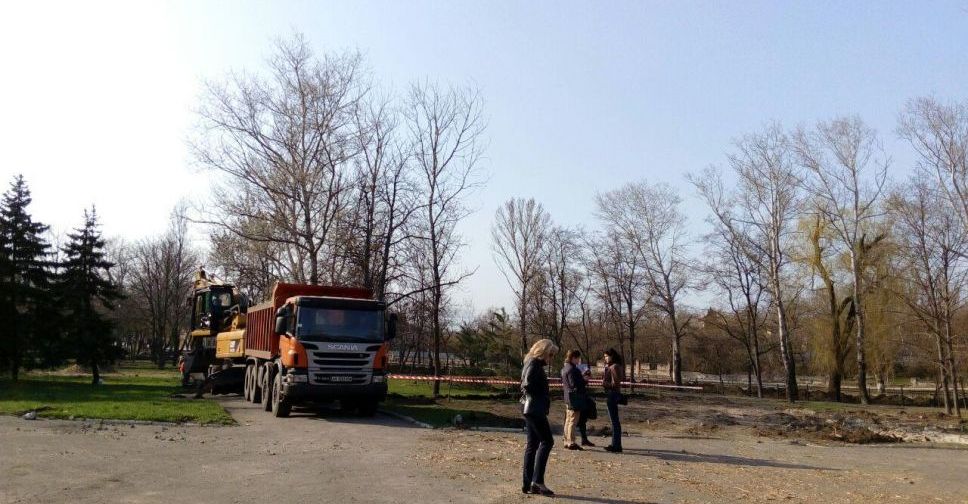 В парке «Веселка» в Мариуполе начали масштабную реконструкцию (ФОТО)