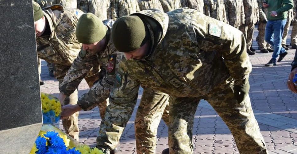 В Мариуполе военные отметили День достоинства и свободы (ФОТО)