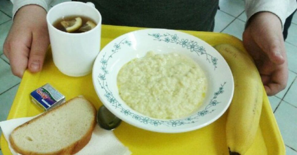 Из каких продуктов должна состоять тарелка здорового питания в мариупольских школах