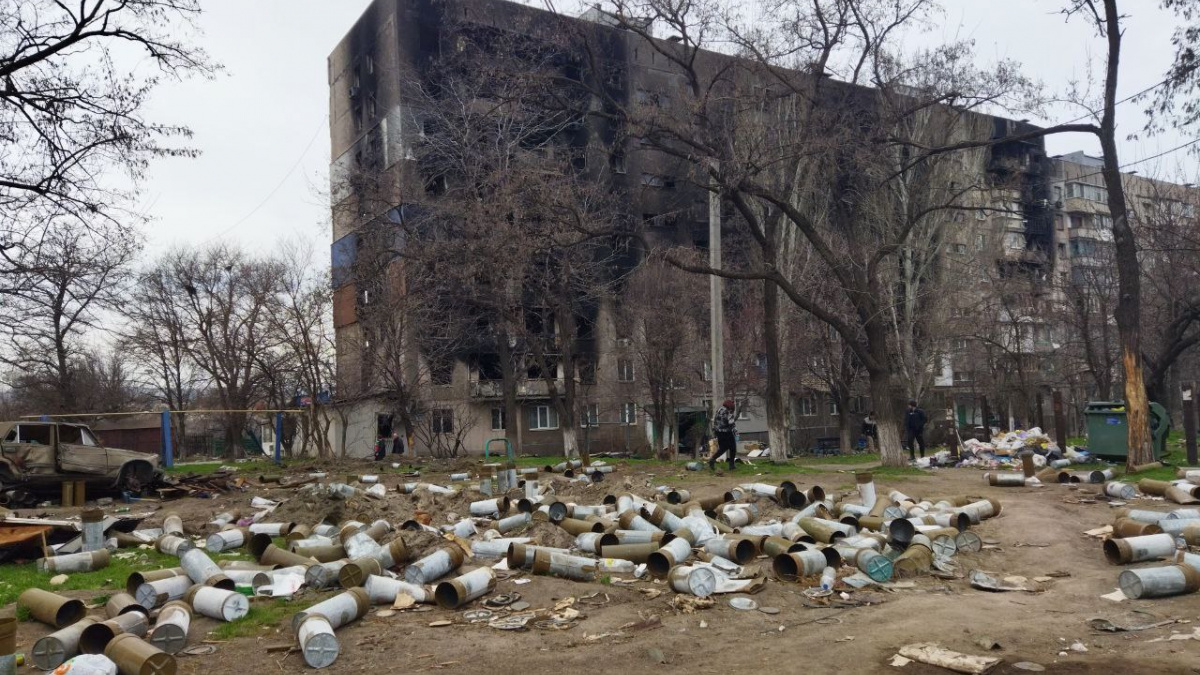 Росіяни захопили більшу частину Центрального району Маріуполя: яким був 33-й день оборони міста