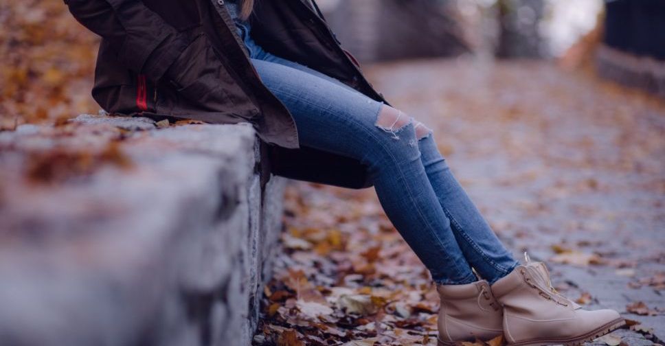 В Мариуполе 15-летняя школьница вернулась домой, увидев объявление о розыске