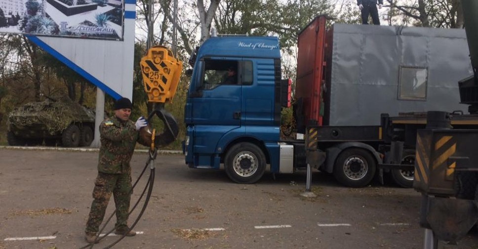 Бойцы под Мариуполем получили модули для блиндажей