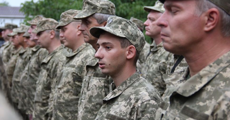 Больше ста резервистов прошли сборы в Донецкой области. Лучших наградили «Казацкими крестами» в Мариуполе (ФОТО)