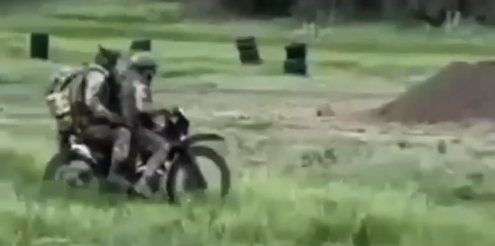 ЗСУ відправили штурмову групу росіян на мопедах в пекло під Авдіївкою