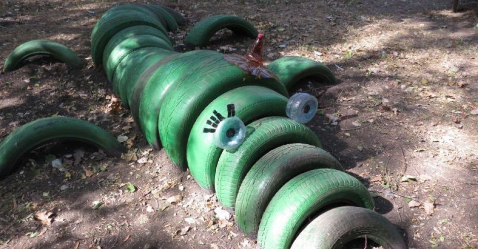 В мариупольском арт-дворе у четырехметрового крокодила строят новый объект (ФОТО+ВИДЕО)