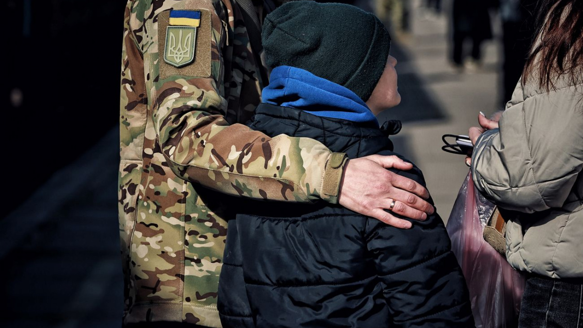 Чи можуть мобілізувати багатодітних чоловіків, які не платять аліменти – роз’яснення
