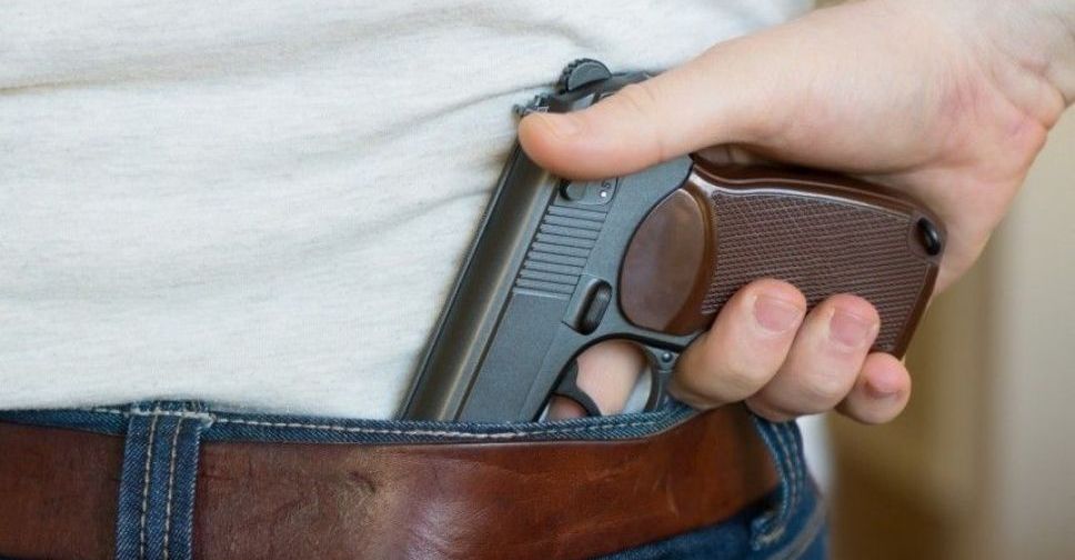 На мариупольском перекрестке неизвестные ранили мужчину из пистолета