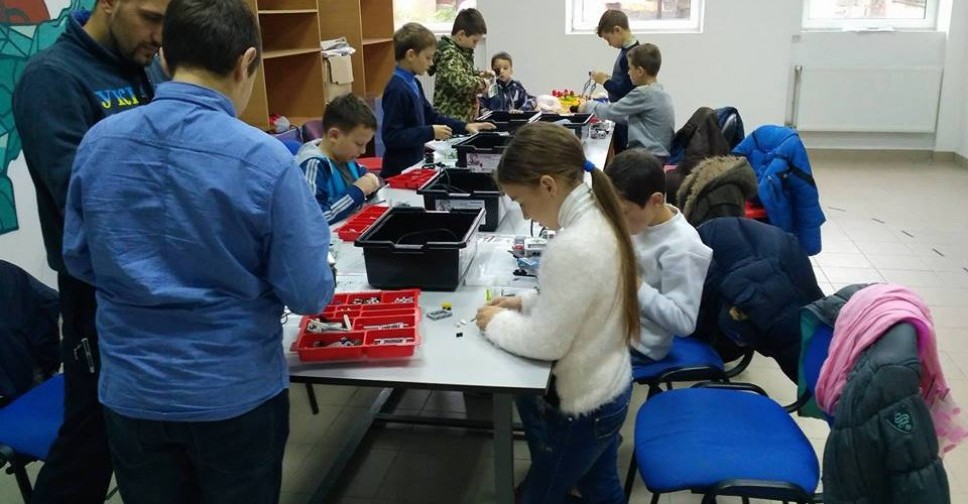 Для школьников Мариуполя откроют бесплатный «Робоклуб» (ФОТО)