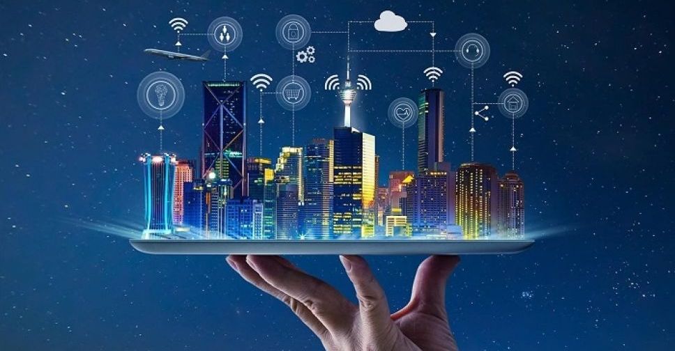 «Умные» остановки и светодиодное освещение: в Мариуполе внедрят элементы Smart City