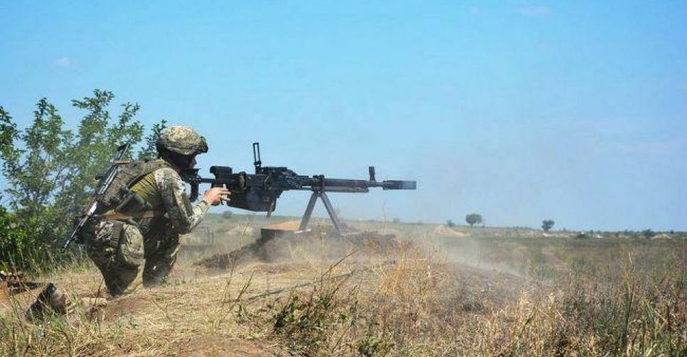 На Донбассе обстреляли позиции украинских военных