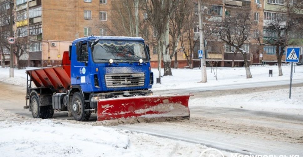На мариупольские улицы вывели спецтехнику