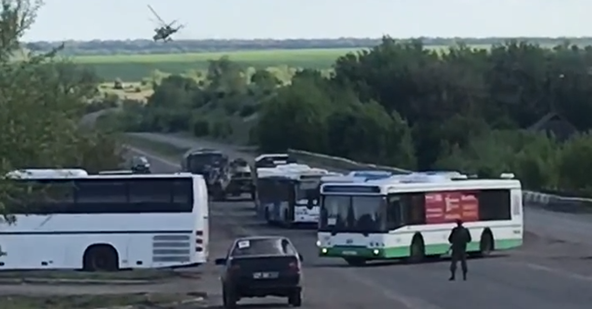 З Азовсталі – до концтабору окупантів: захисники Маріуполя залишили блокадне місто