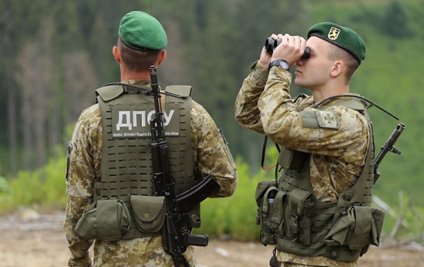 Прикордонники знищили два російські танки на Луганщині