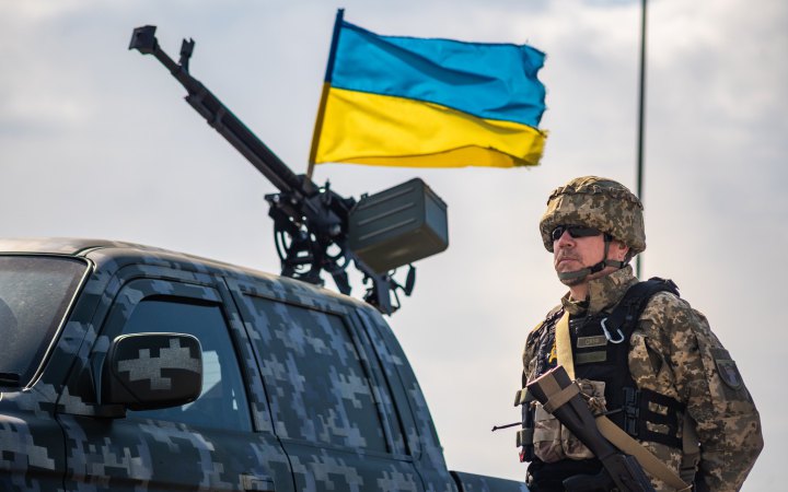 ЗСУ яскраво знищили ворожу бронетехніку ударним дроном на півдні Донеччини