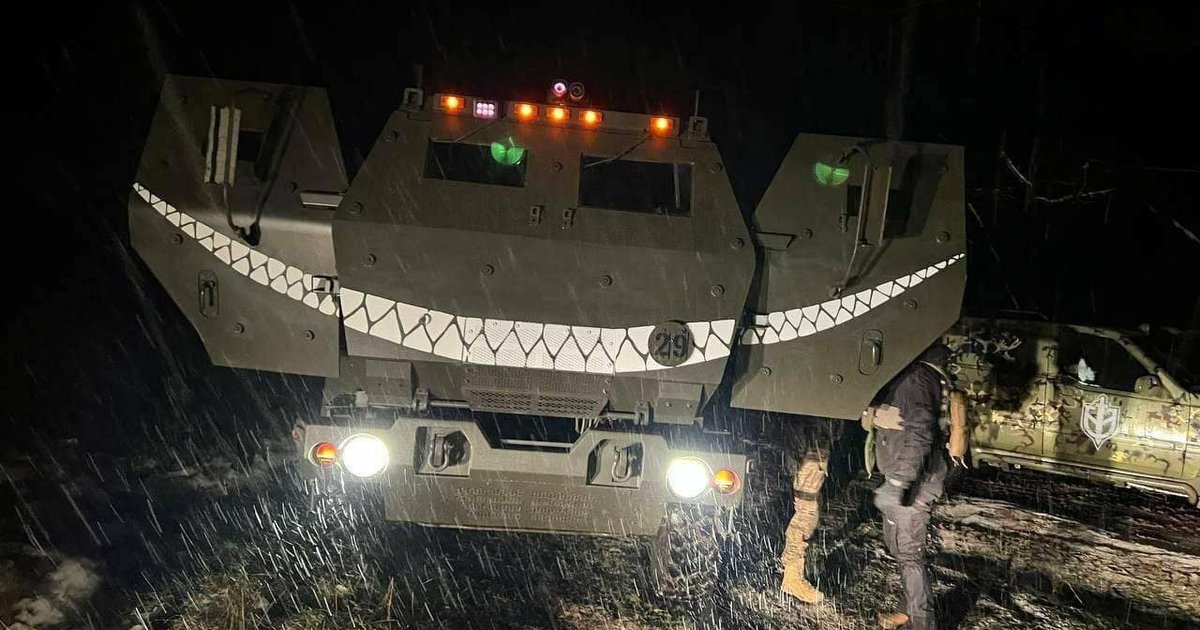 HIMARS знищив російську САУ Акація на південному фронті