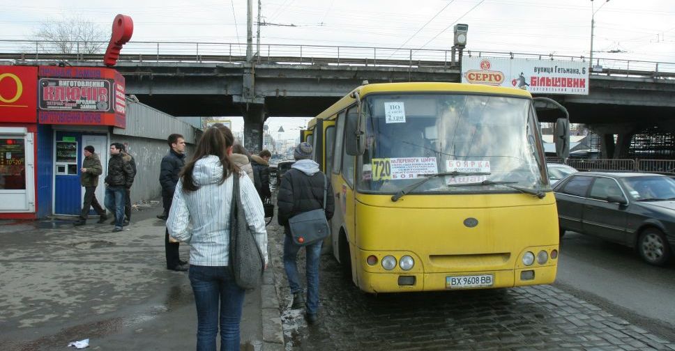 С украинских улиц хотят убрать старые маршрутки: зарегистрирован законопроект