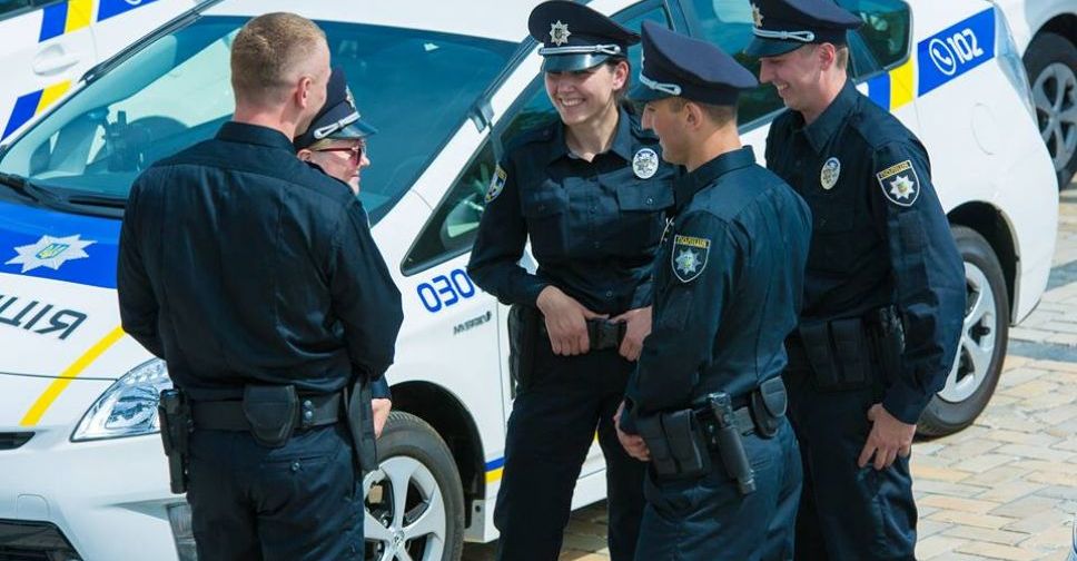 Поиски водки и атака ультразвуком: топ-10 комичных вызовов полиции в Мариуполе