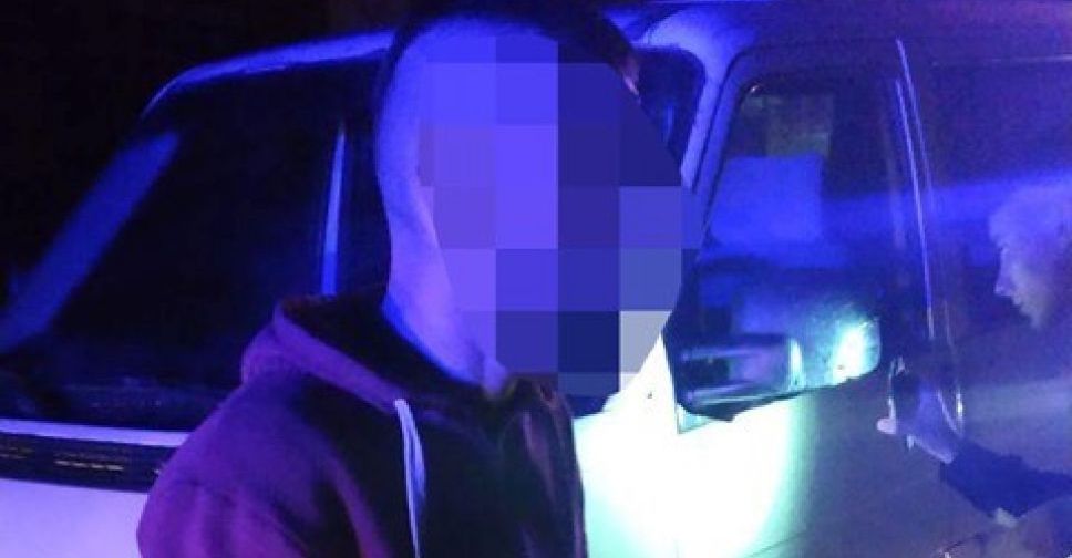 В Мариуполе пьяный водитель, перевернувший машину, через пару часов снова сел за руль (ФОТО)