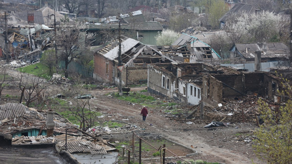 Вогнеметом – по приватному сектору: окупант зізнався в обстрілах цивільних у Маріуполі