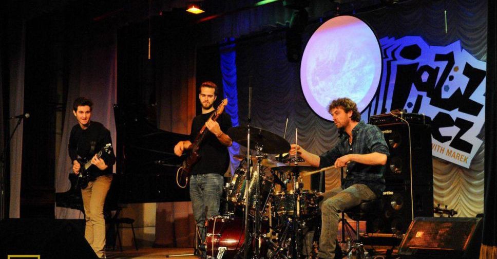В Мариуполе с аншлагом в течение двух дней проходил Jazz Bez (ФОТО)