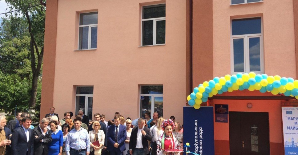 Первое в Украине социальное общежитие для переселенцев открыли в Мариуполе (ФОТО+ВИДЕО)