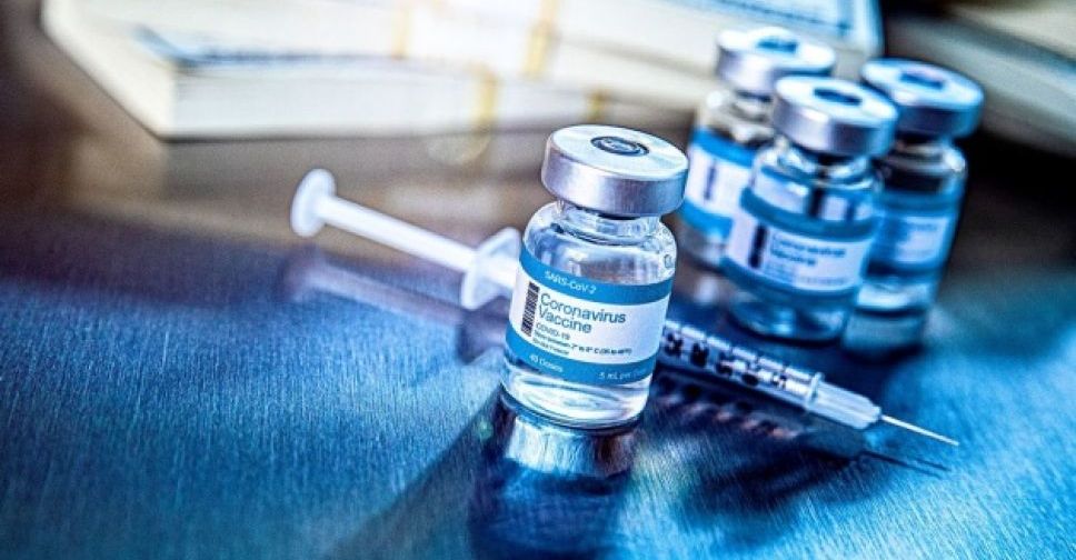 Большинство взрослого населения Украины хотят вакцинировать до конца года: Зеленский подписал указ
