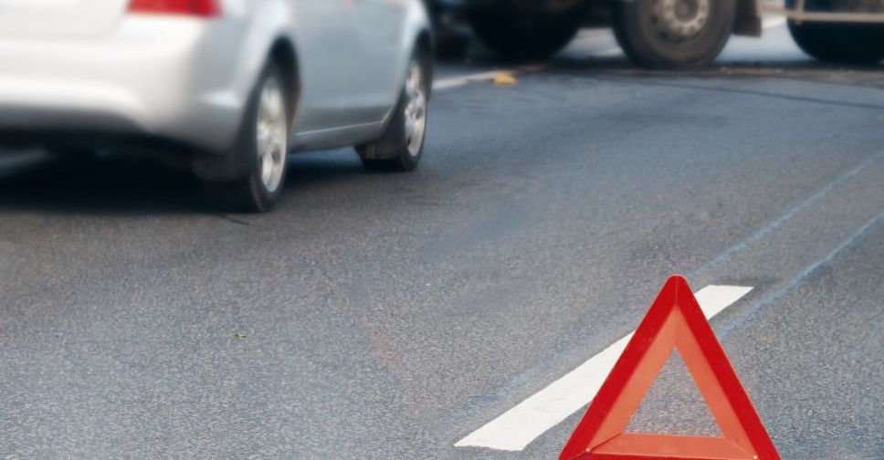 В Мариуполе и его окрестностях пешеходы попали под колеса авто
