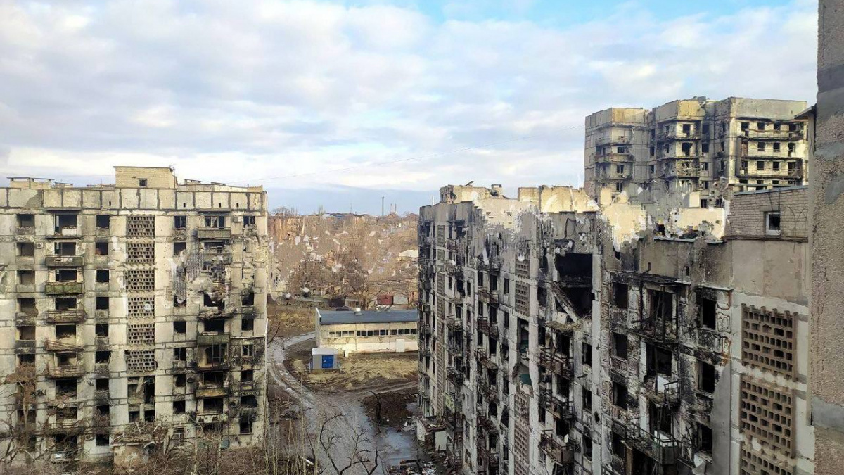 Росіяни за копійки купують у Маріуполі права на чуже житло та хизуються «вигідним вкладенням»