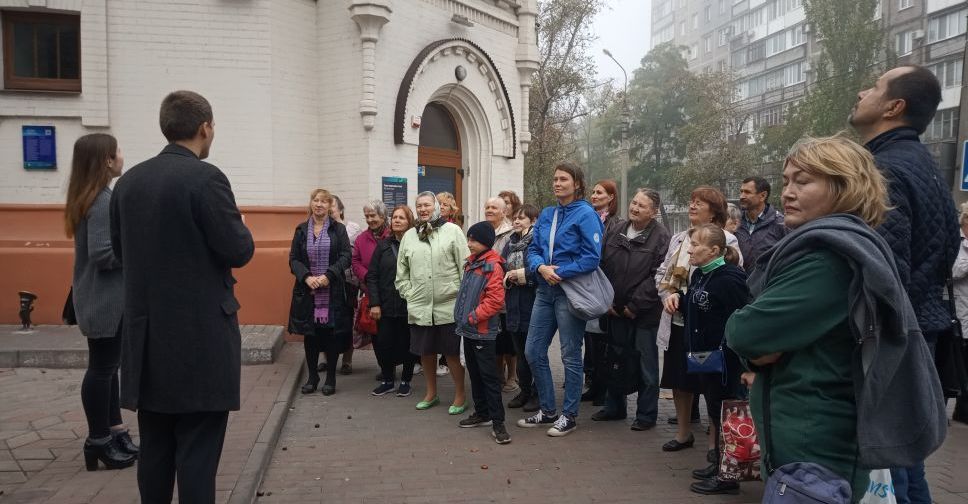 Мариупольцам с нарушением слуха показали город на автобусной экскурсии (ФОТО+ВИДЕО)