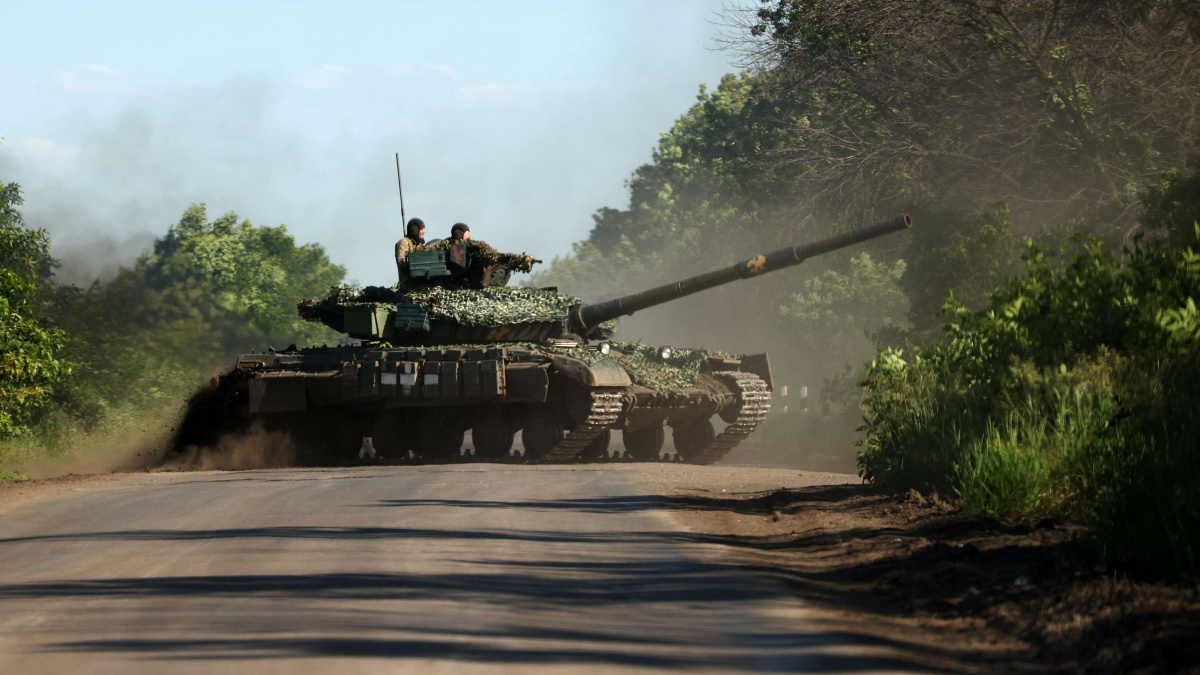 Під Куп’янськом окупанти пішли в наступ: угрупування ворога складає 100 тисяч осіб