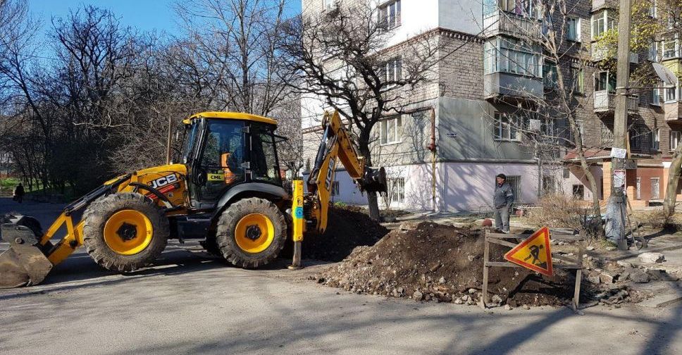 «Работаем и в карантин, и в военное время»: в Мариуполе планируют заменить свыше 40 км водопроводных сетей (ФОТО)