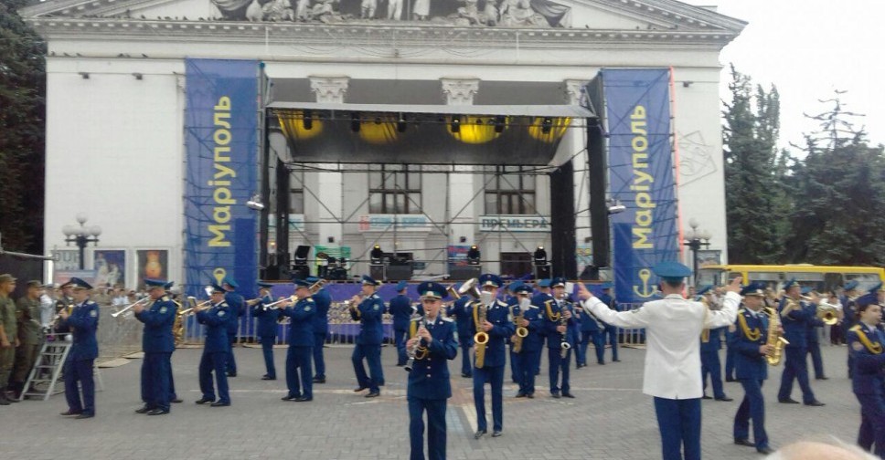 В Мариуполе 160 оркестрантов открыли торжества в честь освобождения города (ФОТО + ВИДЕО)