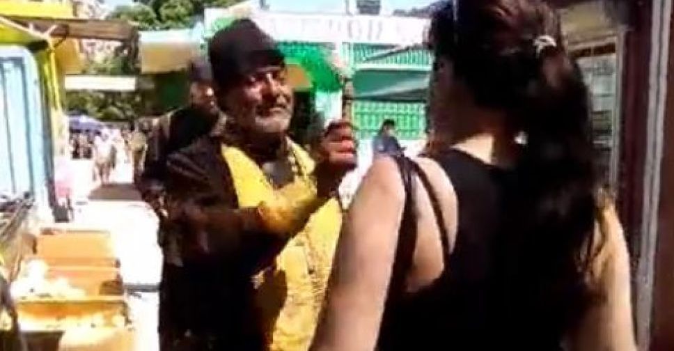 По мариупольским рынкам ходят «ряженые батюшки», собирающие «пожертвования» (ВИДЕО)
