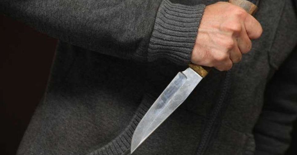 В Мариуполе двое мужчин получили ножевые ранения
