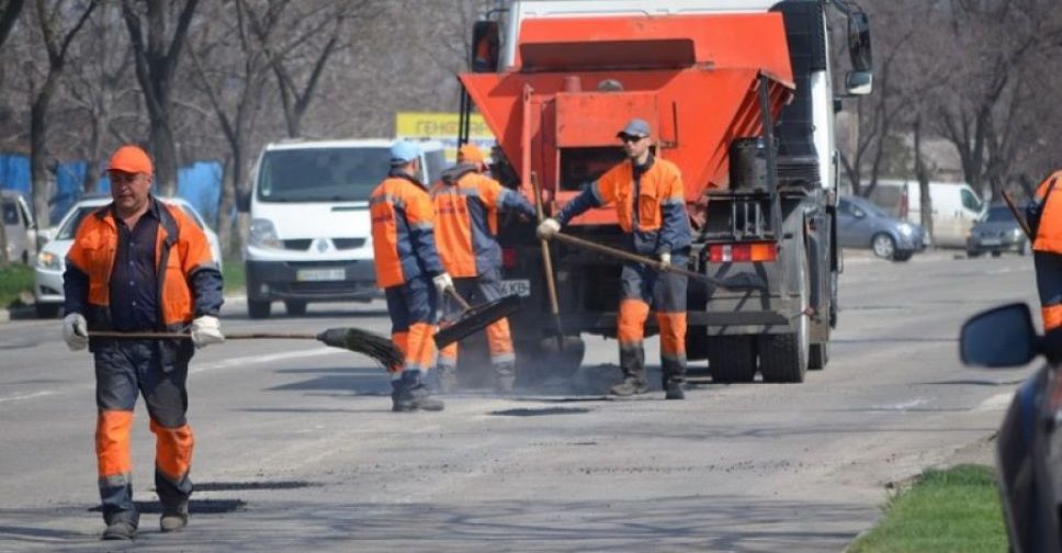 Запуск асфальтного завода, ремонты дорог и мостов в Мариуполе: что еще в планах на 2022 год