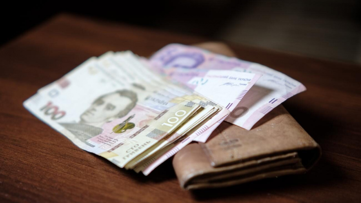 Чи позбавлять переселенця виплат, якщо він відкриє бізнес - роз’яснення