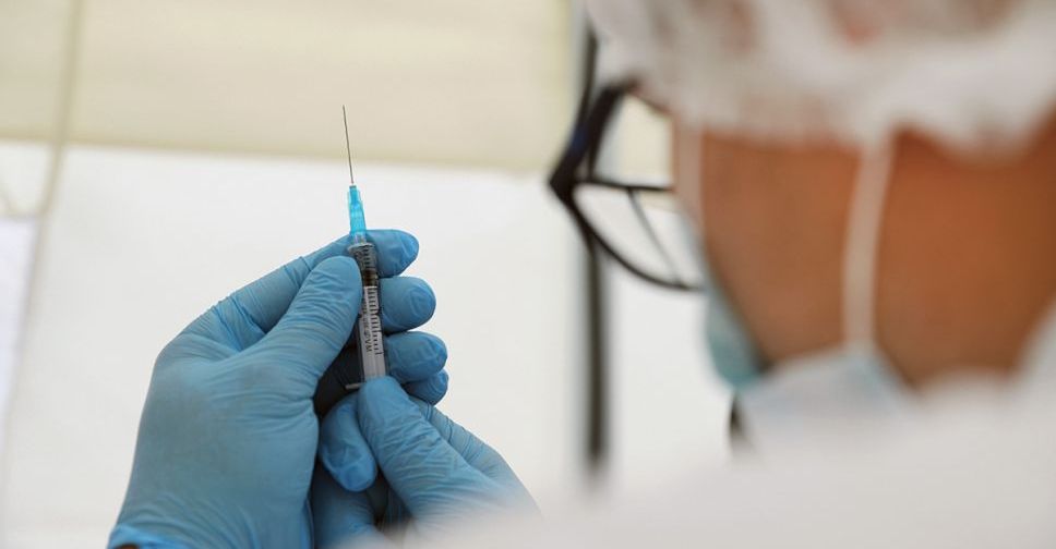 Украинским подросткам будут платить за вакцинацию
