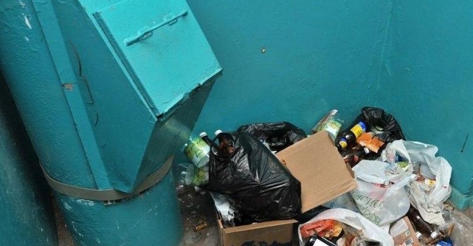 В мариупольских многоэтажках хотят ликвидировать мусоропроводы