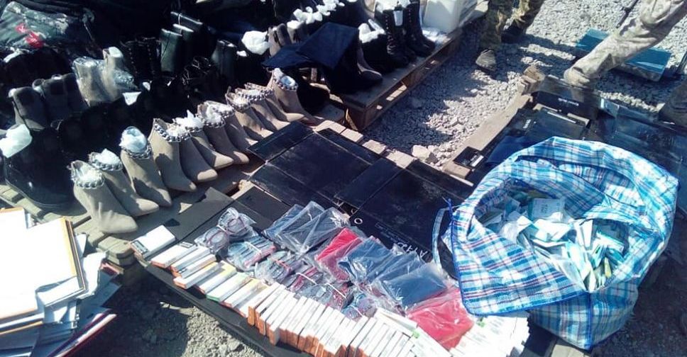 Под Мариуполем изъяли брендовую одежду и обувь на сумму около 250 тысяч гривен (ФОТО)