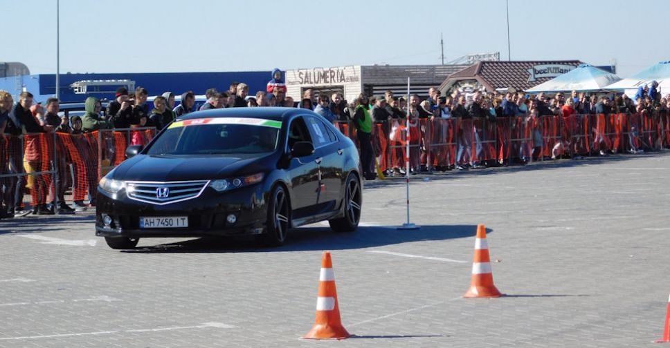 Мариуполь зрелищно откроет сезон автогонок Чемпионатом Украины по слалому и джимхане