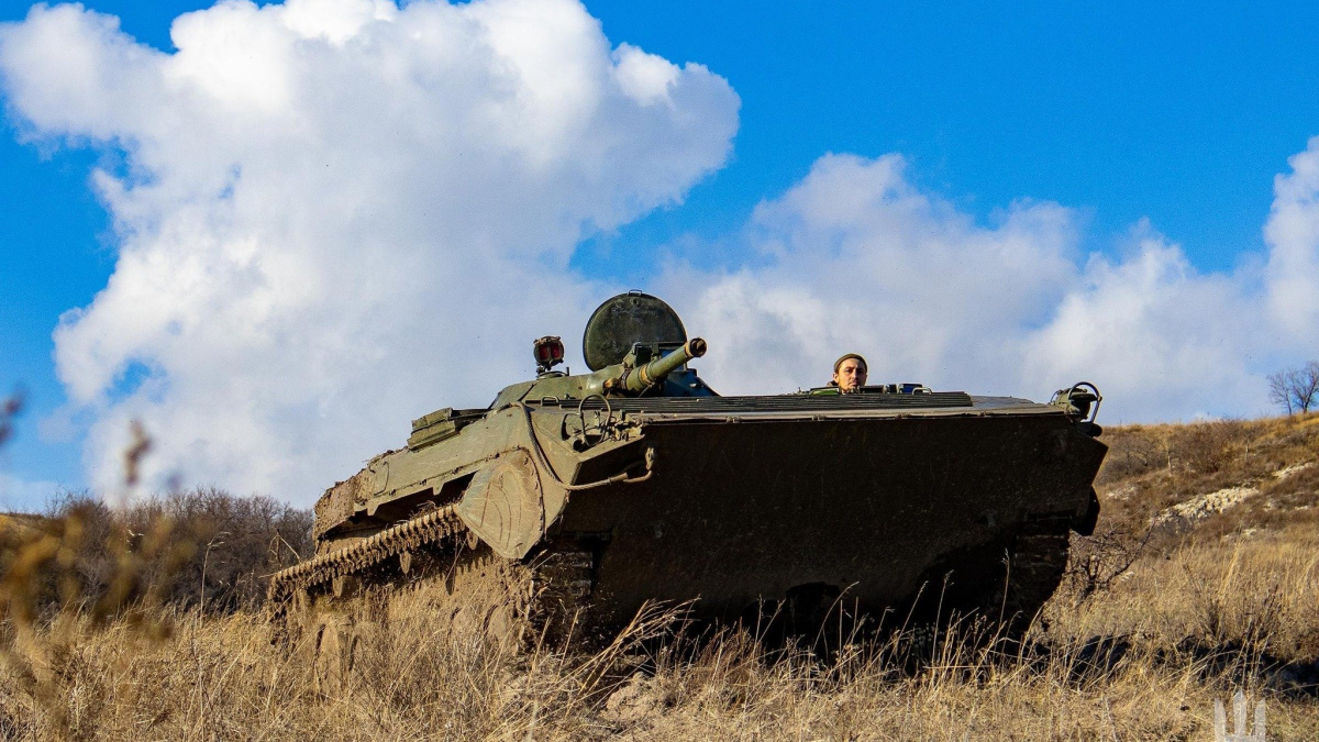 Росіяни активізувалися під Бахмутом та намагалися покращити положення в Мар’їнці – карта