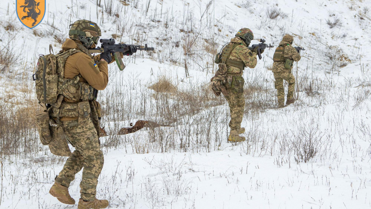 Сили оборони проводять підсилення підрозділів та маневр військами в районі Авдіївки - карта