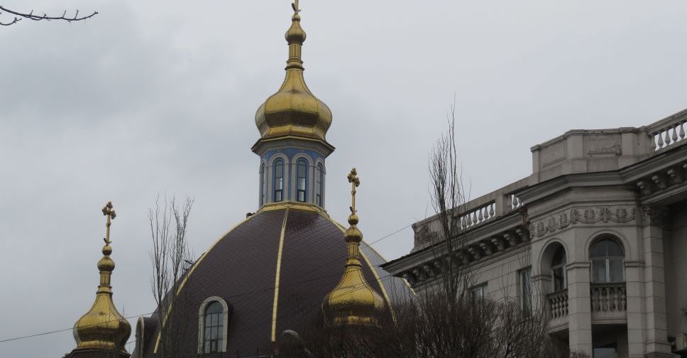 Купол Храма Покрова Божией Матери в Мариуполе украшают «золотом» (ФОТОФАКТ)