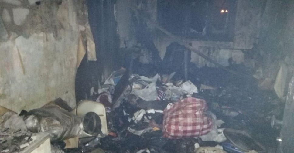 В мариупольском общежитии горела комната: спасли двух взрослых и ребенка