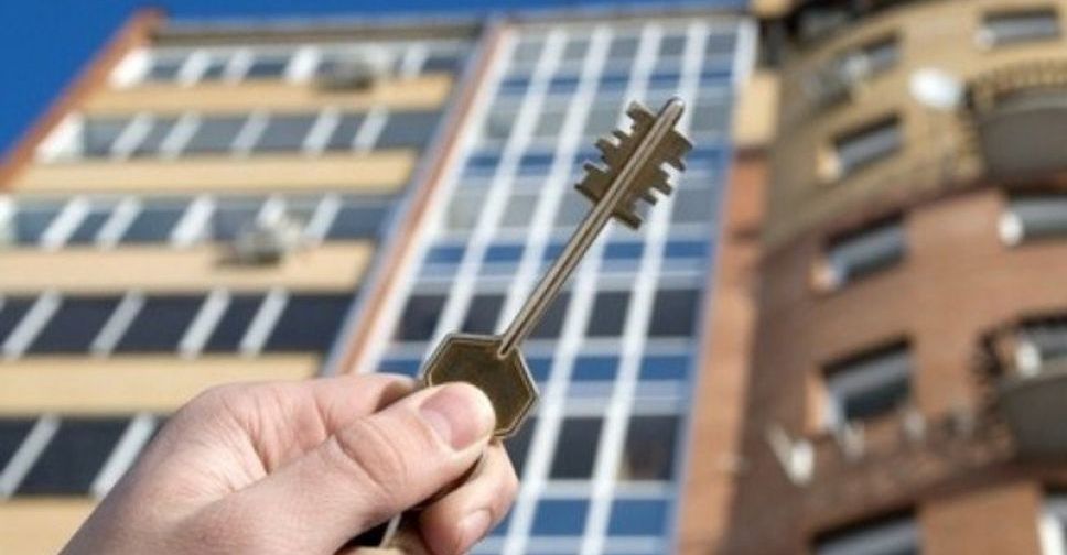В Мариуполе реконструируют многоэтажку под жилье для переселенцев